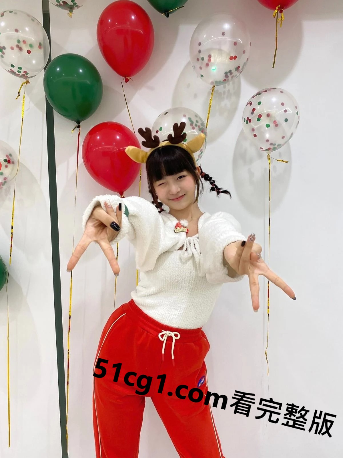 倒Ｖ手勢正夯05.jpg