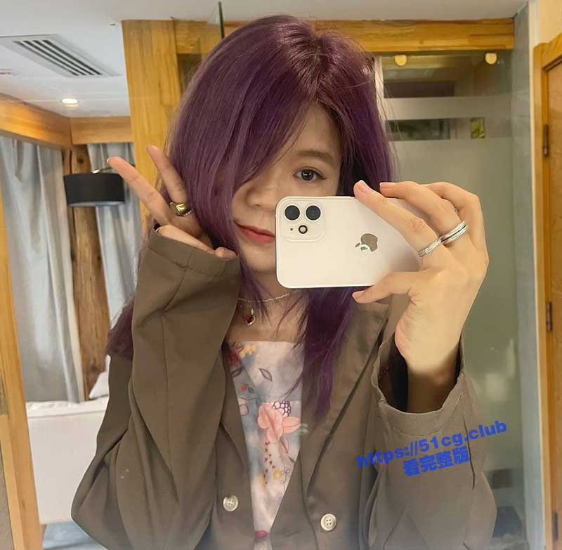 杭州母狗王晓冰 主动掰开骚穴等待主人的宠幸