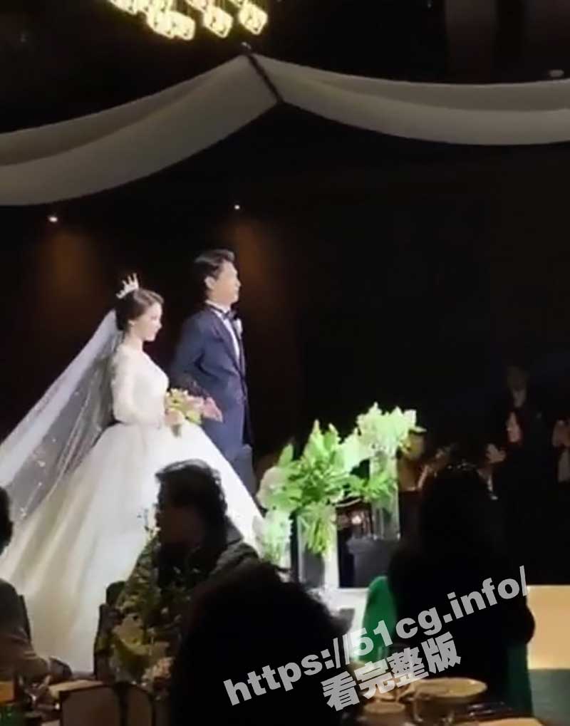 独家大瓜！极品颜值夫妇新婚之夜性爱视频泄漏！