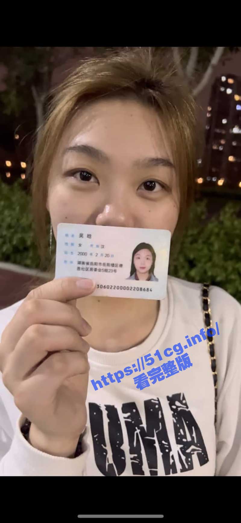 推特查小理 母狗吴晗最新调教露出 家中往返地下停车场！