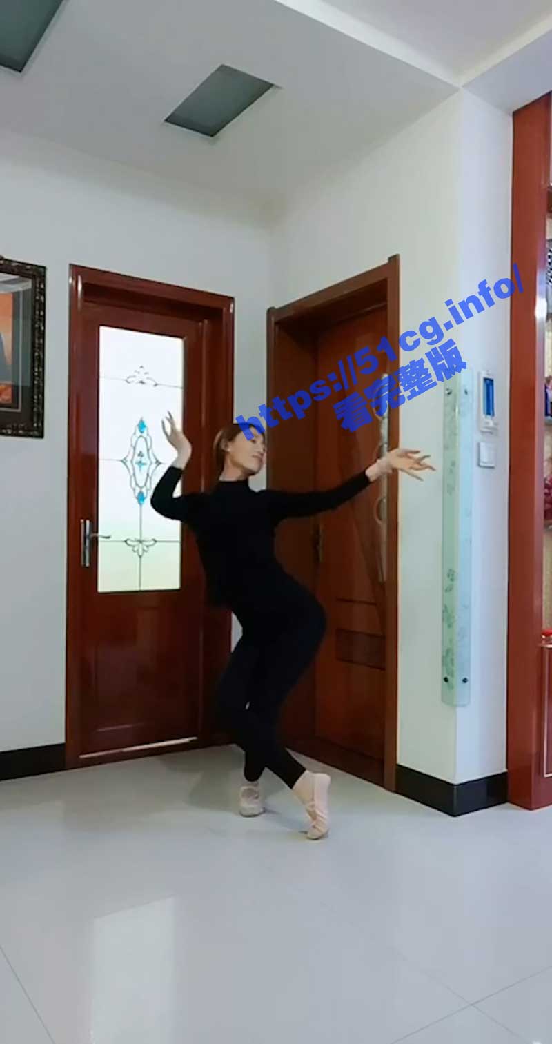 瑜伽老师-(60).00_01_38_21.Still009.jpg