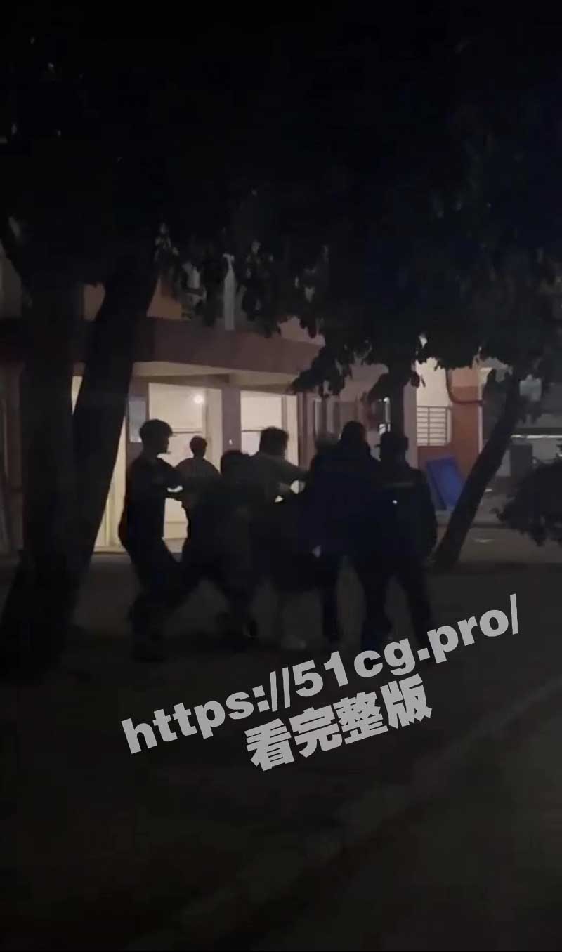 广西演艺学院群架原因大揭秘！宿舍偷拍室友做爱！要求女生陪他一晚！