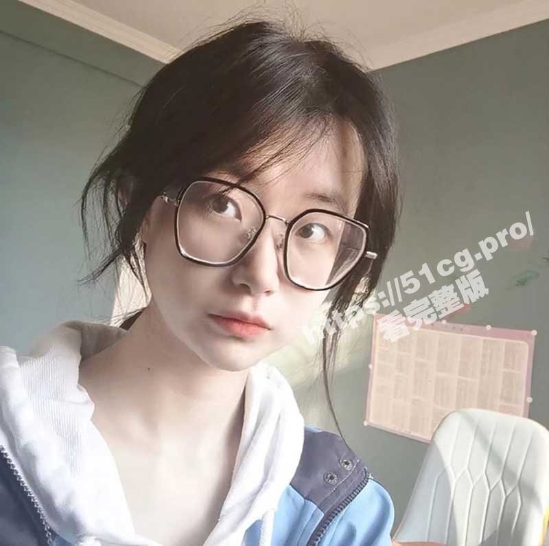 极品反差 湘潭大学 学生会组织部刘珂辰 被男友曝光性爱视频流出