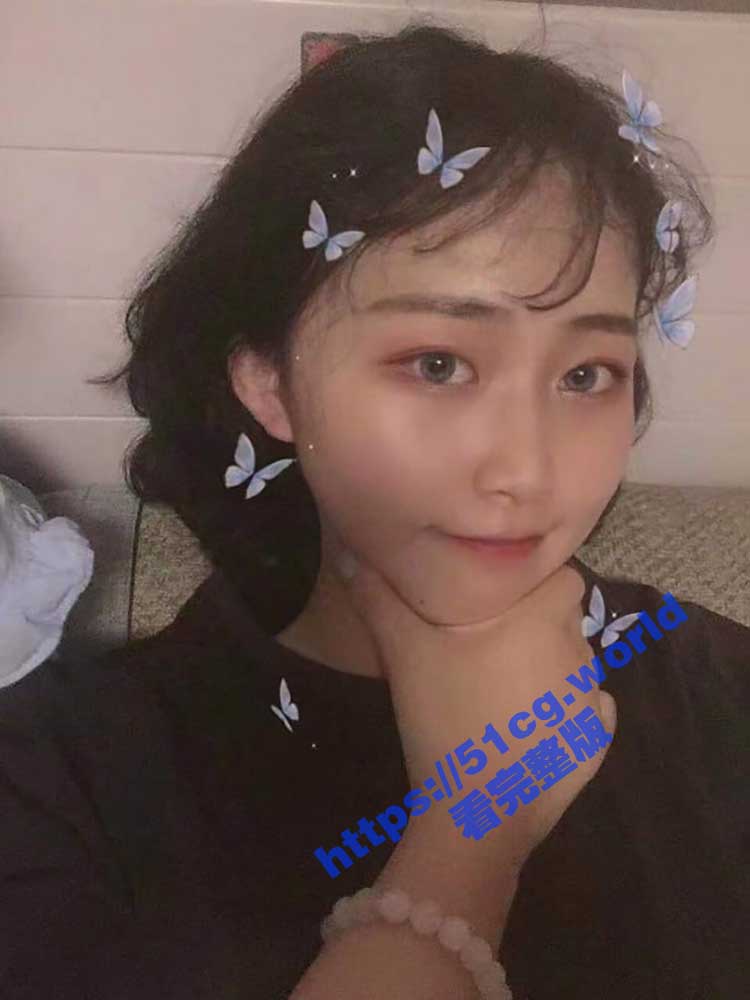 精品泄密！ 白白嫩嫩小妹私密扣逼视频流出 粉嫩小穴只掰给你看