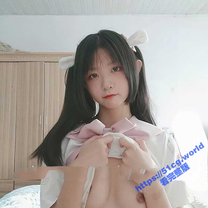 反差！武汉青职郑思瑶 00后二次元萝莉妹子表面清纯背地做狗 反差满满