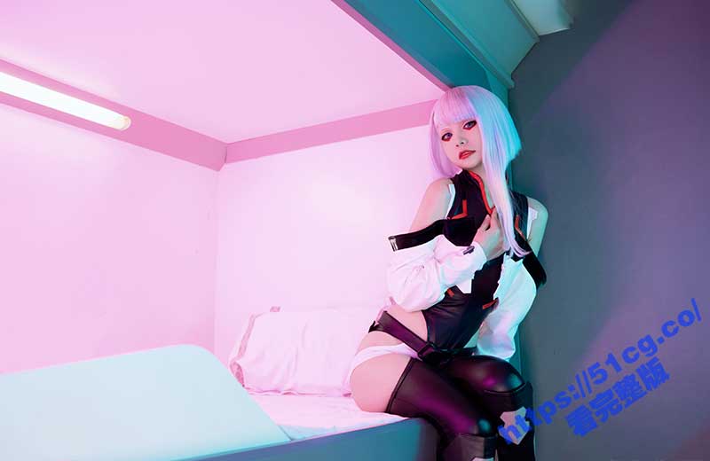 【独家精选】爆机少女「喵小吉」 cosplay 写真 套图 之《边缘行者》