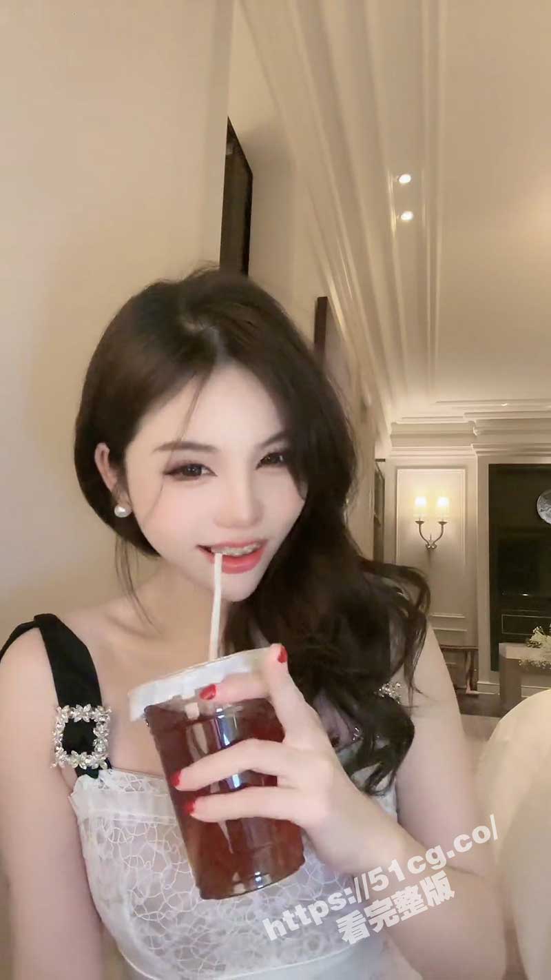 Liuyue的主页.00_00_03_29.Still001.jpg