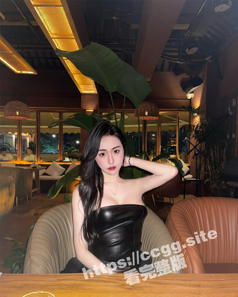 高颜值TS网红 方筱甜 超长福利合集 满背纹身尽显火辣 不看下面谁知道是男的？