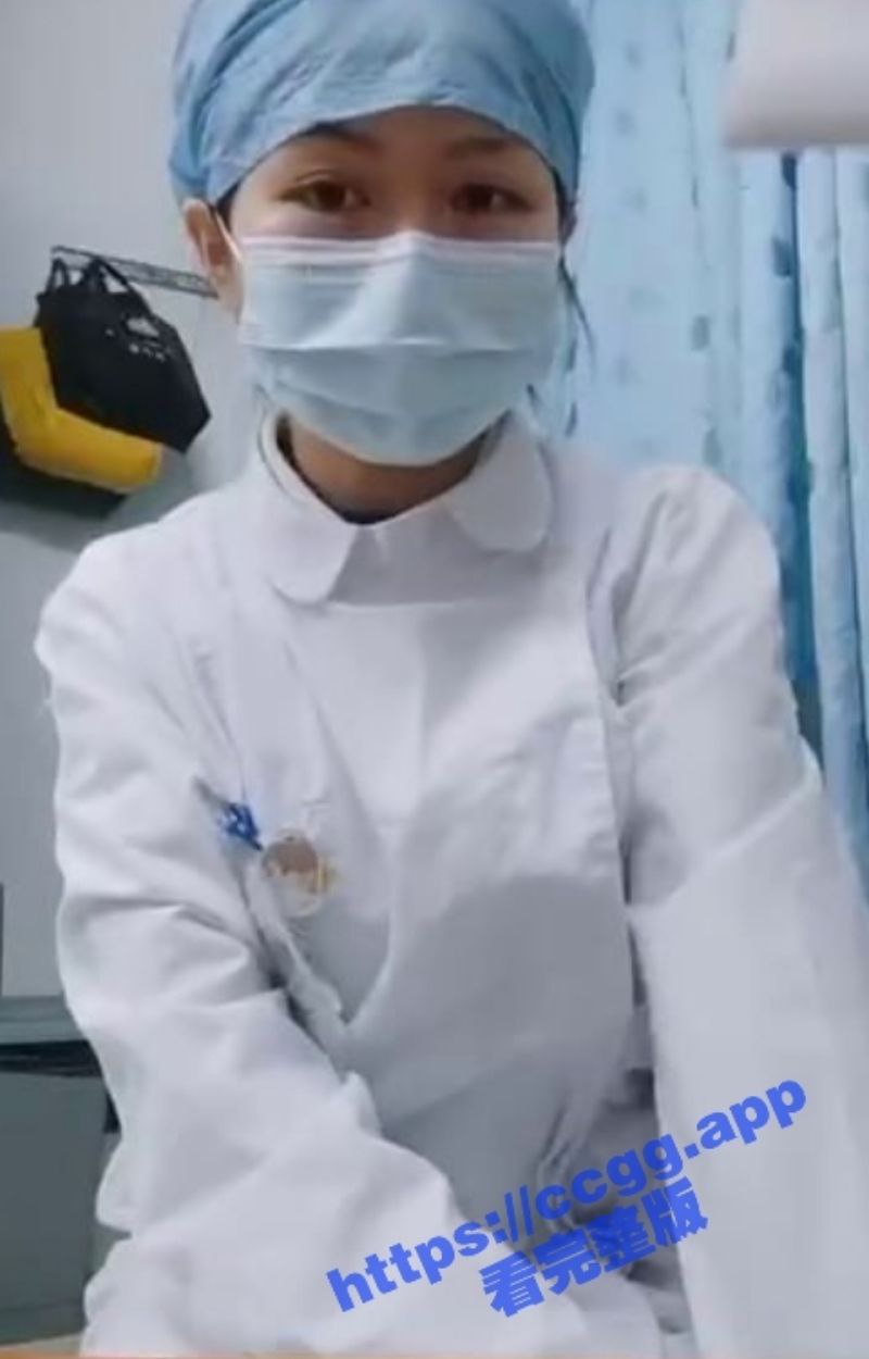 性感小护士在线自拍 值班宿舍自慰 粉嫩双乳肥美嫩鲍 这性瘾得是有多强啊！