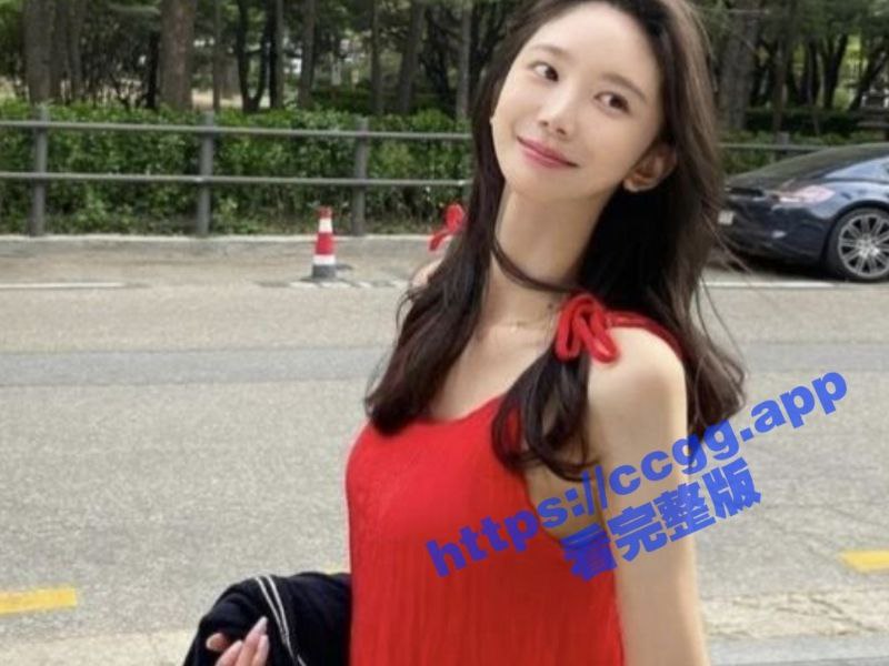 杭州小仙女模特 极品反差 金主的私人小母狗 健身房漏出 无毛馒头粉穴高能潮喷！