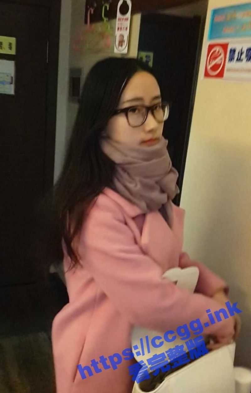 吉林超级可爱的女学生 好玩的反差婊 一定要听听曝光视频中《叫爸爸》这段的对话