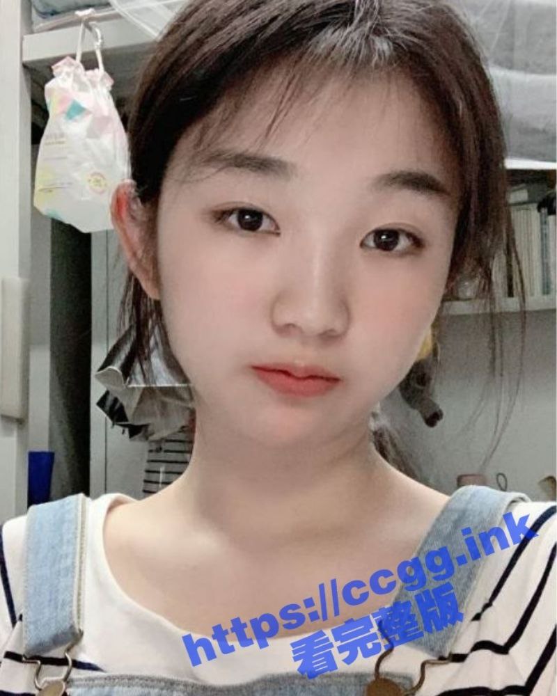 极度反差婊自爆！青岛22岁学姐 徐薇 昵称（精盆） 内心渴望被暴被强 真空在留学生宿舍被拉去群奸！