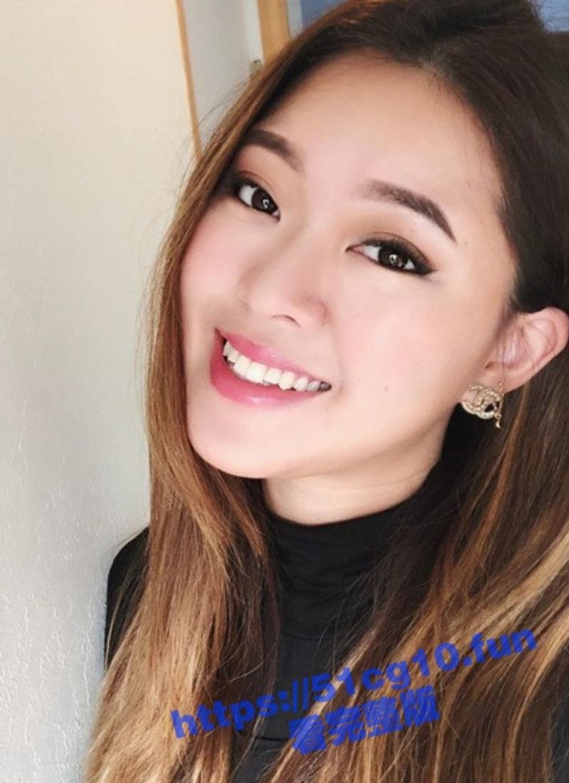 上海美女研究生 康馨 和外籍男友性爱私拍外泄 天使颜值魔鬼身材 气质极度反差！