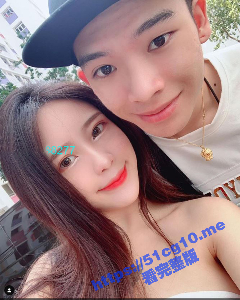 IG极品网红大奶刺正妹 anzoula 和男友不雅自拍泄漏，无套后入翘臀主动迎合太刺激了