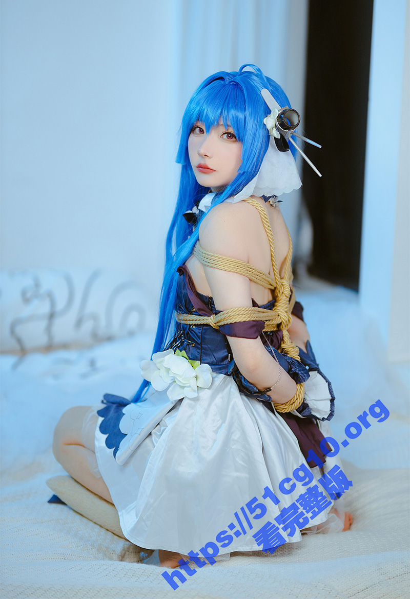 是三不是世w Nikke胜利女神· 海伦娜捆绑 COSPLAY写真视图