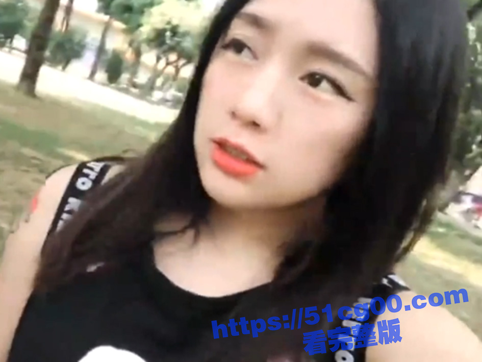 高颜值网红脸美女周末约学长去郊外露营 学长半夜抚摸睡梦中的学妹抠醒扒掉内裤猛操 最后被射满嘴