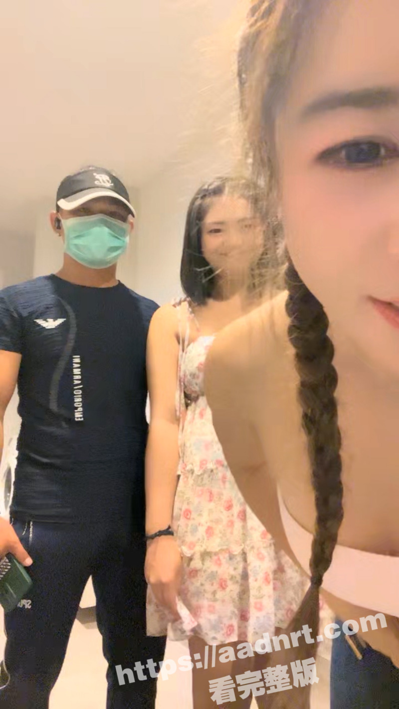 健身女犯性瘾找男模泻火 带20岁微胖大胸马来妹共享牛郎的服务 双女战一男 骑乘位深插 高潮潮喷一地