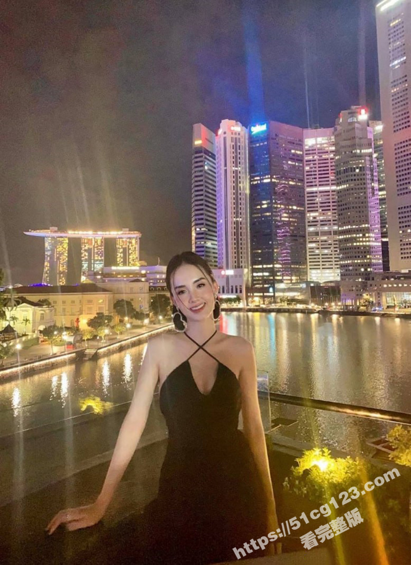 破解高档小区公寓摄像头偷拍 有钱人金屋藏娇气质单身白领的日常私密生活 高颜值身材好无限遐想