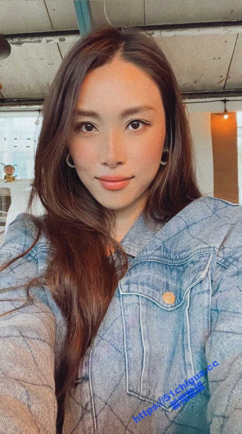 台湾情侣泄密 极品调教 极品模特女友被开发调教成小母狗极度反差