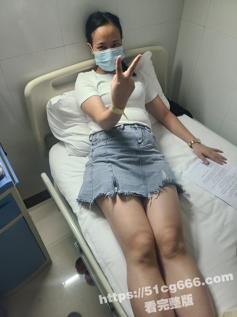 秦皇岛良家人妻 慧姐 跟隔壁老王勾搭到一起奸夫淫妇的爱情充斥着满满精液的味道，大屁股少妇的骚逼好粉