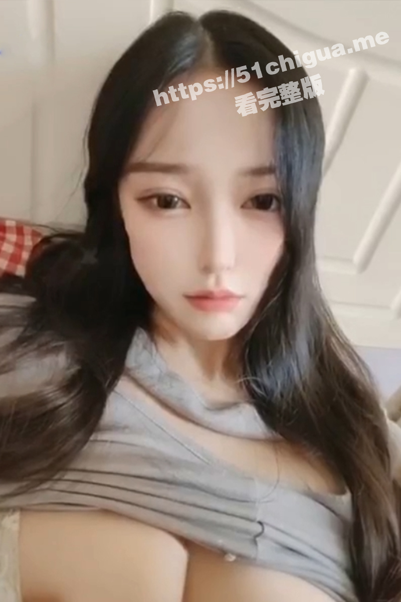 极品外围绿茶婊 琳琳子 洗澡撩骚自慰啪啪福利 丁字裤玩弄自己的小嫩穴 你的女神有钱人的母狗！