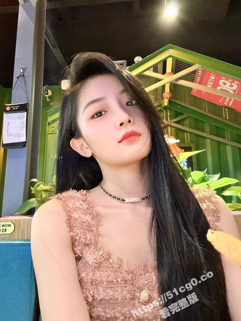 高颜值极品美女 长了一张初恋脸抬腿自慰口交样样精通 分手后被渣男泄漏
