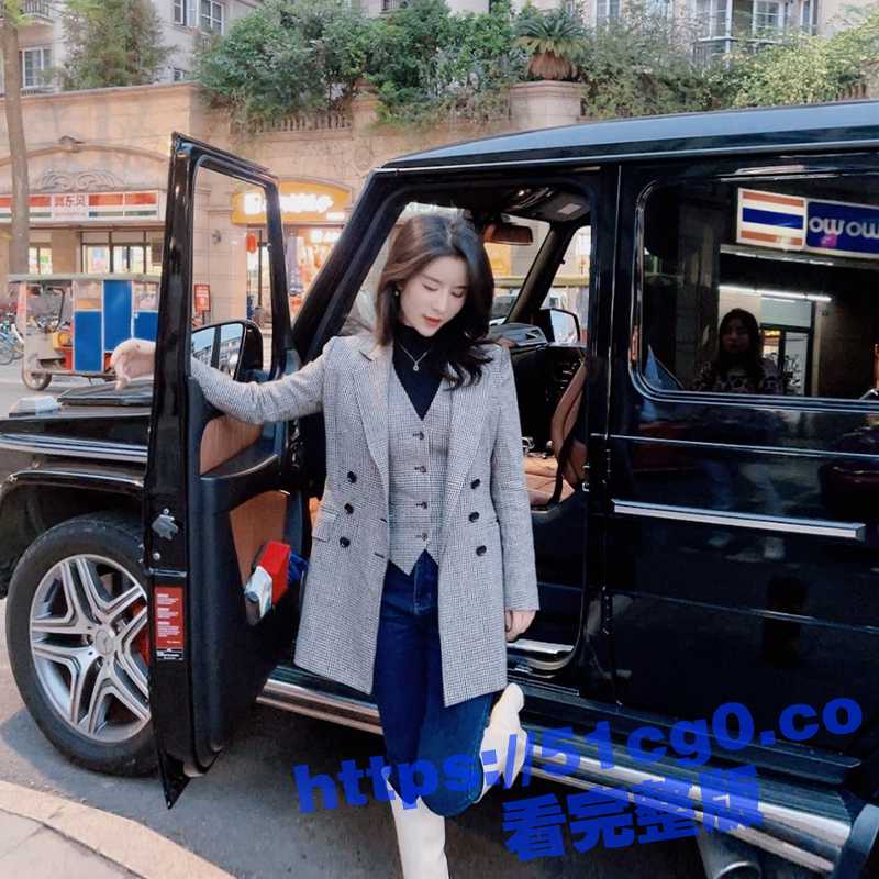 恶心重口！成都调教女王 晨晨女王 调教男性奴 鞭打 喝尿 吃屎 各种无下限玩弄 慎入！！！