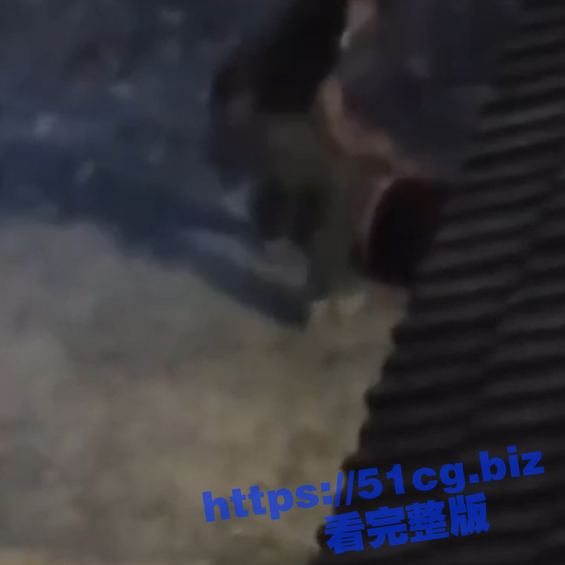 云林县畜生儿子殴打母亲！老太太被打得痛哭呕吐 都说养儿防老 这是养了个白眼儿狼！