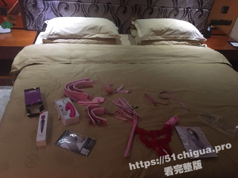 约炮大神 胡子哥 最新流出作品 专业整套调教设备 调教新疆妹子小马