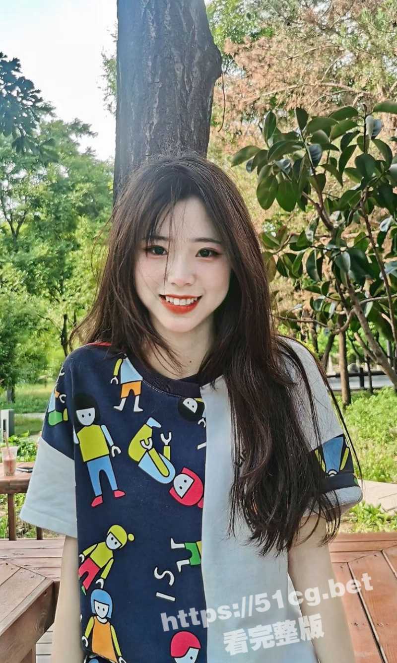 皮肤犹如瓷娃娃一般的沈阳师范大学小学妹 常苗苗 露脸啪啪视频被前男友渣男泄密