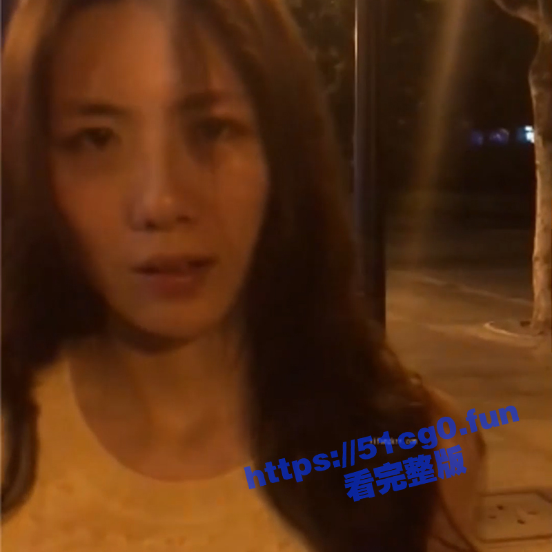 湖南信息学院 反差女神和男友啪啪啪视频被曝光 没想到这么好看的女神在床上这么骚！