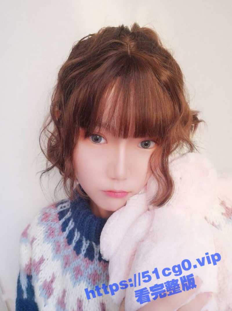 浙江西华师范大学校花 韩芳芳 可爱电眼美女私下极度淫荡 跟炮友撸炮打飞机 被大屌疯狂输出遭曝光！