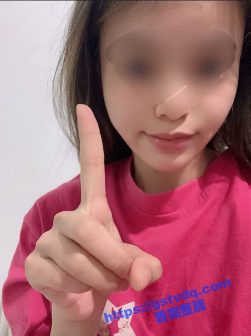 上海刚毕业的青春女生 家人和朋友眼中的乖乖女 长相清纯 私下无时无刻都幻想着被强奸轮奸！