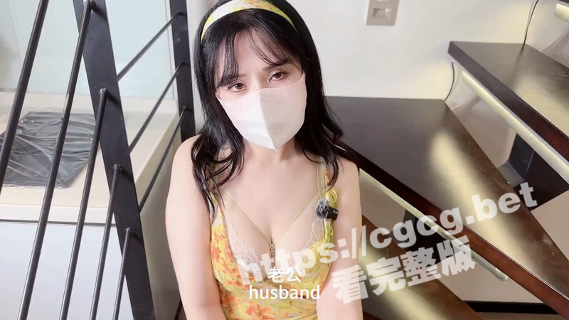 极品小少妇 坐在楼梯穿着华伦天奴给老公足交 被大肉棒无套输出粉嫩小穴 全程对话是真骚！