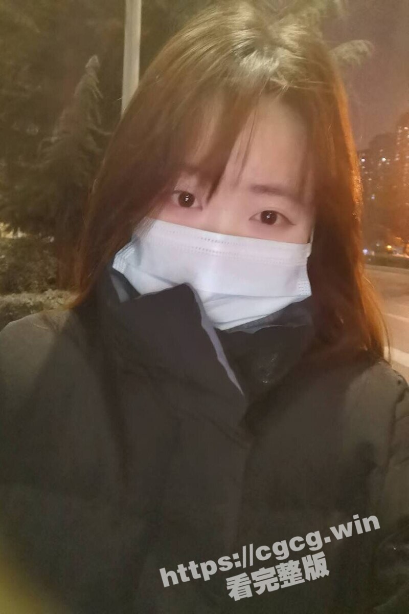 23岁巨乳学生妹 林艳玲 分手后遭前男友曝光 超爱吃肉棒 就喜欢给男友口爆！
