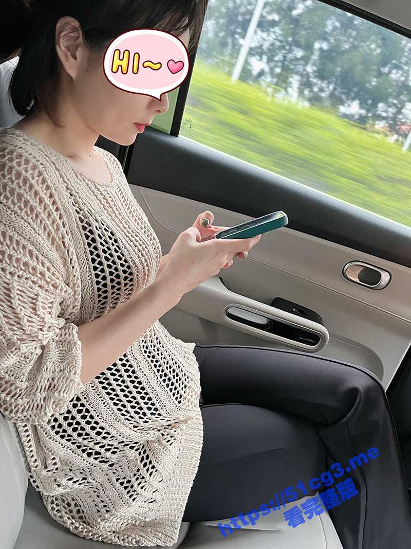 推特 露脸气质短发贤惠 绿帽人妻 1点睡觉 极度反差一面 户外露出野战与多名单男群P内射