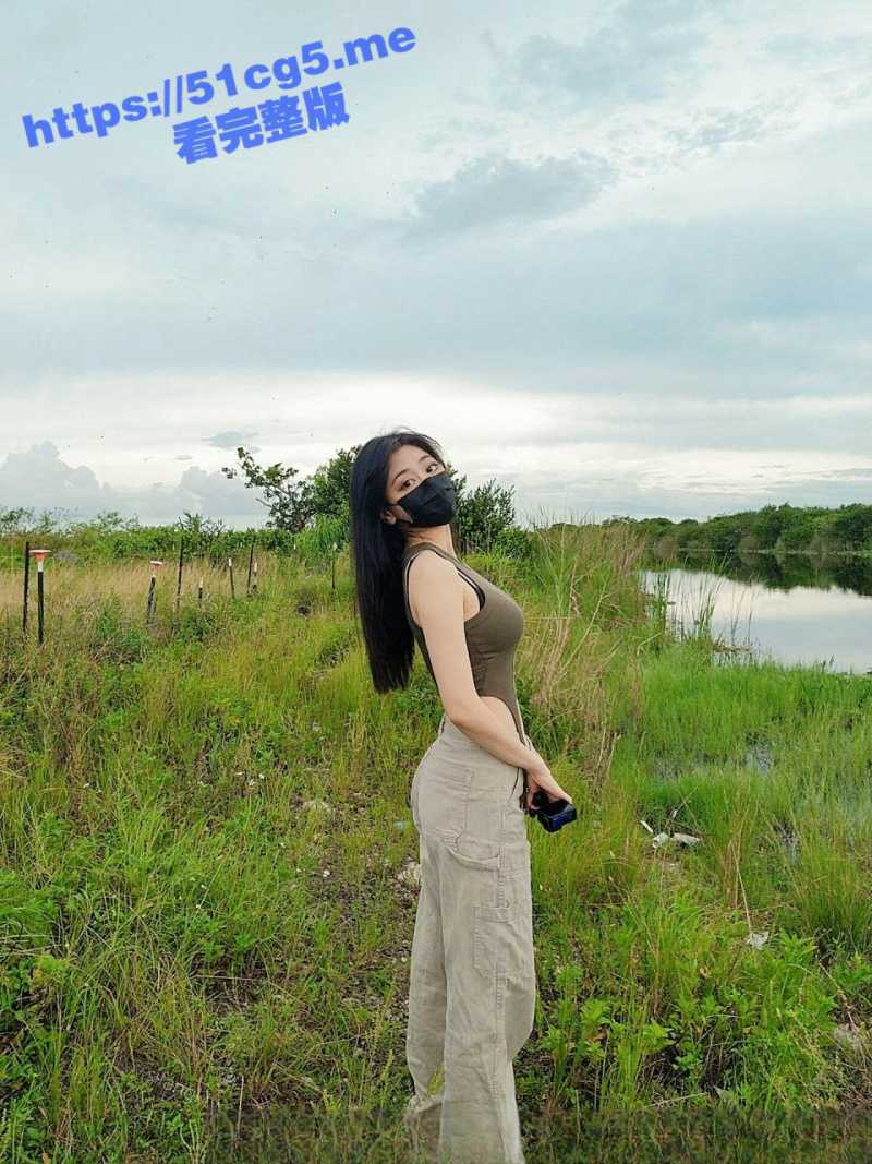 华裔推特小网红 小水水 天然美乳丝袜美腿蜜臀 又骚又楚楚可怜 无限潮吹太上头了 高价合集！