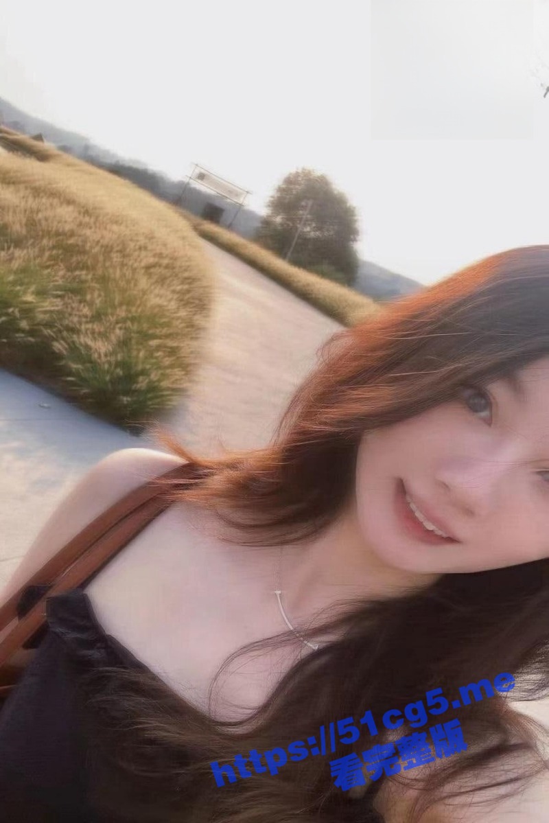 极品少妇趁老公出差 偷偷跑出来开房 穿情趣黑丝被调教 疯狂叫爸爸放纵呻吟 逼都操出血了