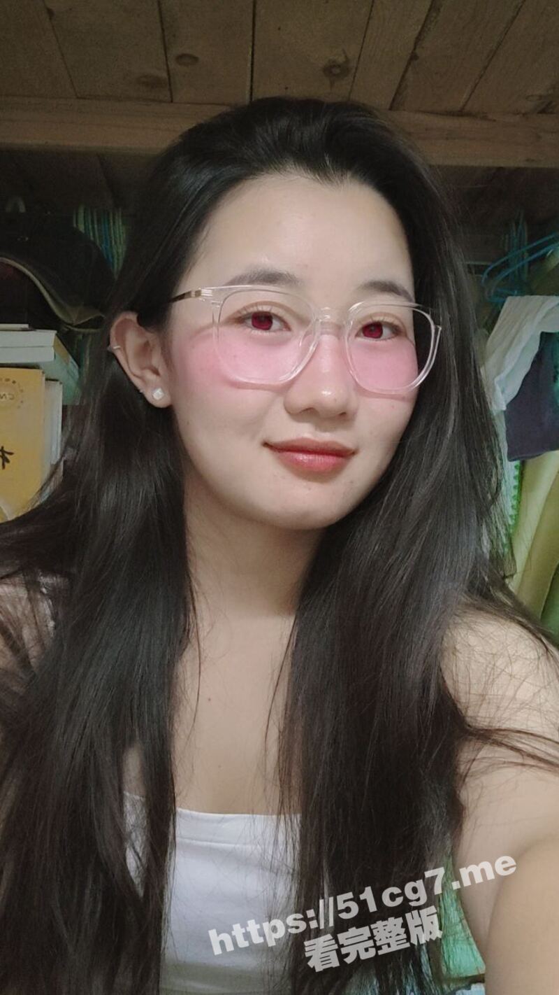 极品微胖前女友 恋爱期间出轨 给网友发裸照聊骚 前男友一怒之下把各种做爱视频曝光