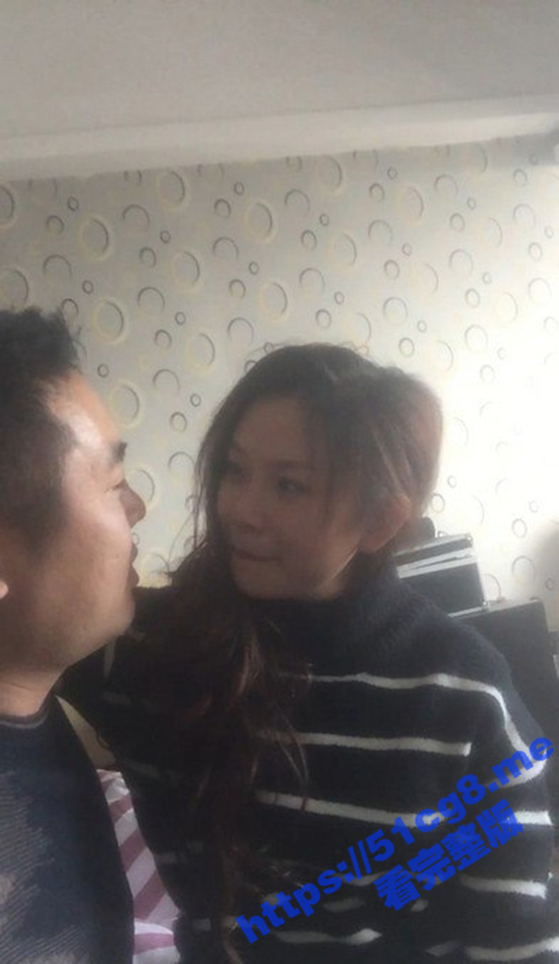 百度云网盘泄密 河南南阳 情侣在卫生间做爱自拍流出 女生很搞怪很可爱