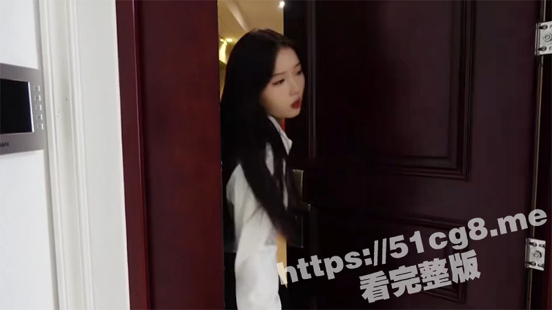 勇敢女超人 穿黑丝解救朋友 被几个大汉用跳蛋封印住 被三洞齐开！
