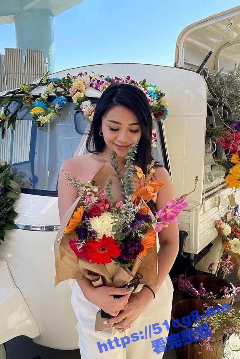 加州 多名尼克大学 街舞女神 和男友激情车震视频 如此高颜值小姐姐私下竟然如此开放