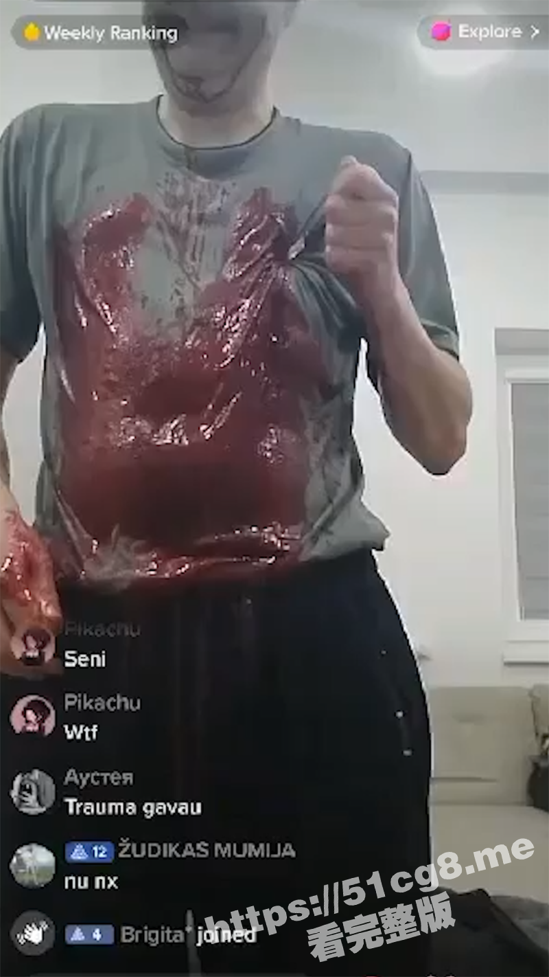 美国狠人直播自残！一名中年男子在Facebook上直播捅自己 这是受了什么刺激吗？