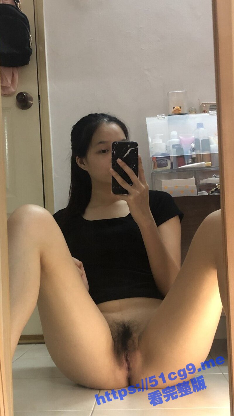 湖南 房地产销售 黄艳梅 和男友异地恋寂寞难耐对镜子扣逼 给异地男友发福利打飞机素材