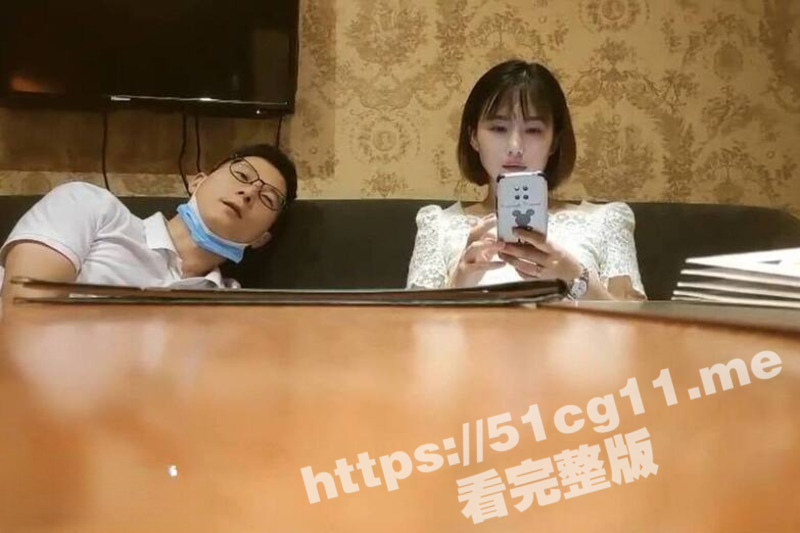 换妻游戏 两名极品人妻互换老公 体验高潮新境界 还没插床单就湿了 各自用肉棒征服对方老婆
