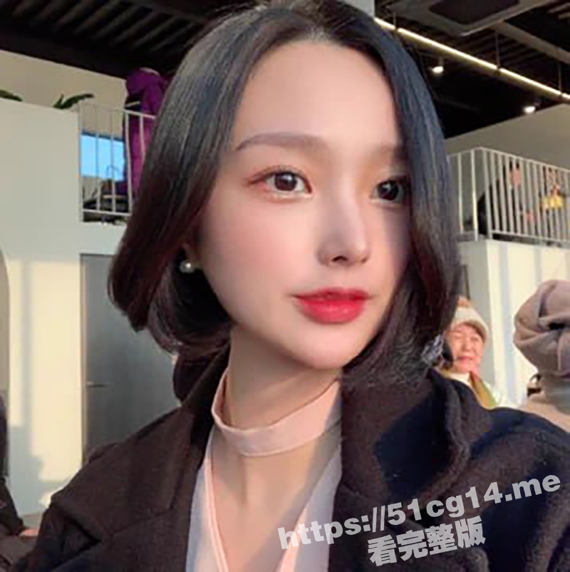 韩国极品巨乳性感空姐泄密！与富商男友私密私拍裸舞 扣逼视频被曝光 超级反差！