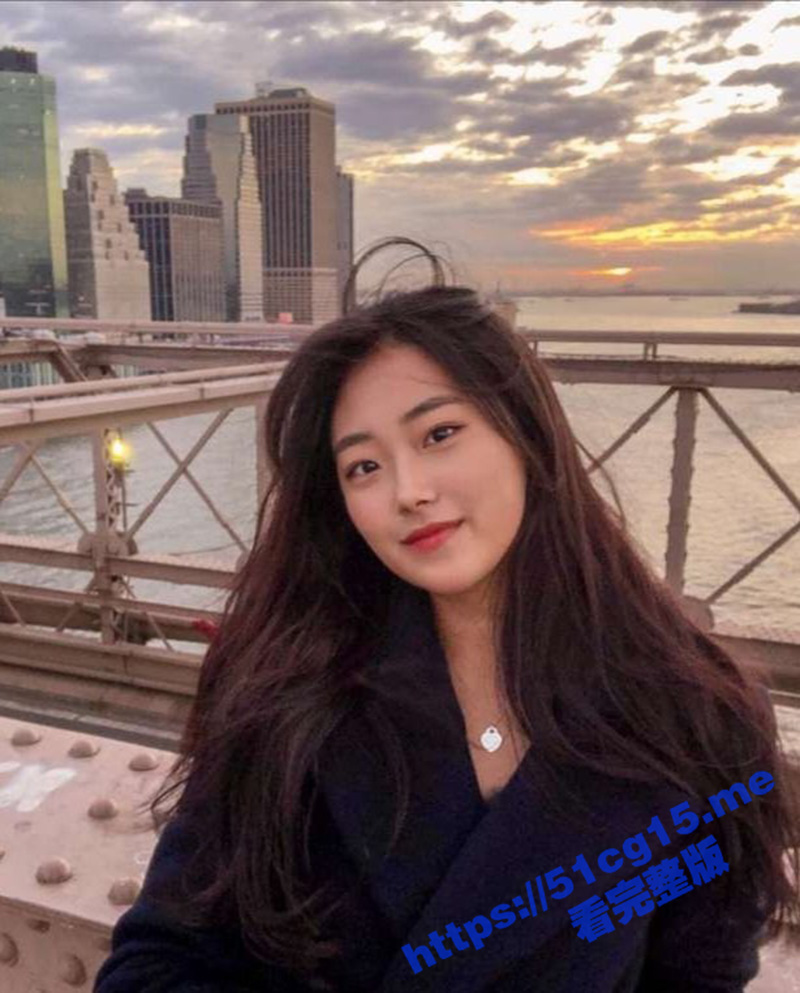 亚裔留学生媚黑婊 Cindo 国外留学期间跟黑鬼做爱视频流出 看来巨根才能激发她奴性