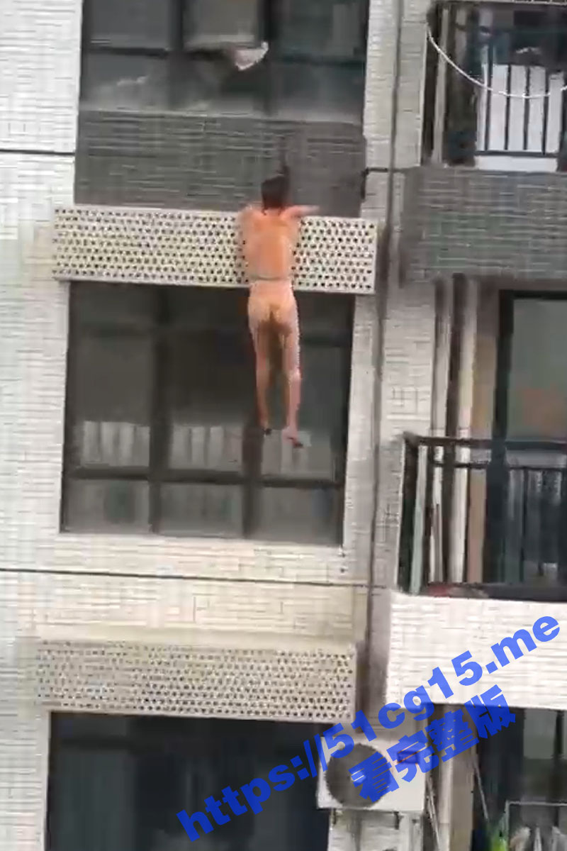 这年头不会点攀爬技术 你都没资格当隔壁老王！