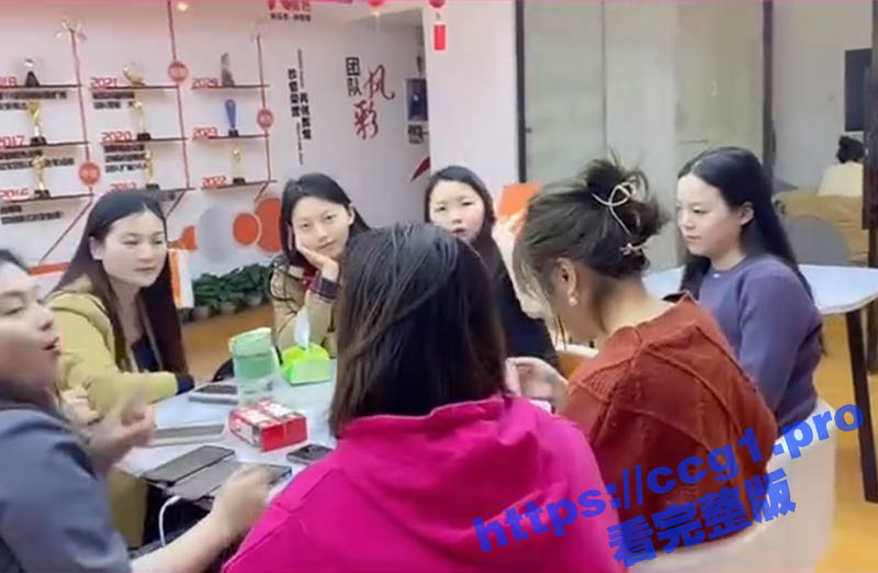 大的 长的 粗的 久的 看骚女的如何选择！