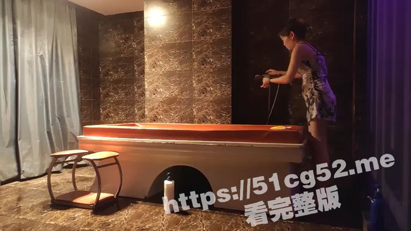 莞式按摩会所探店！偷拍旗袍少妇女技师 口爆 胸推 毒龙 全套一条龙服务！